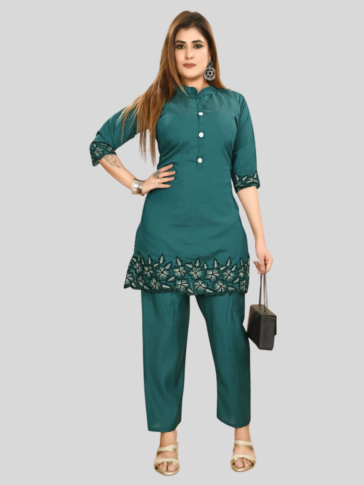 Cord-Set Vertical Embroidery Work